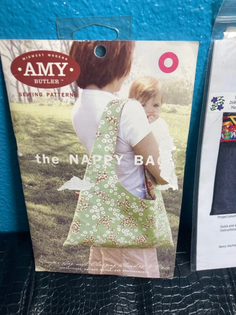 3 Patterns: The Nappy Bag by Amy Butler,‎ Zip It, and Fused and Folded Boxes